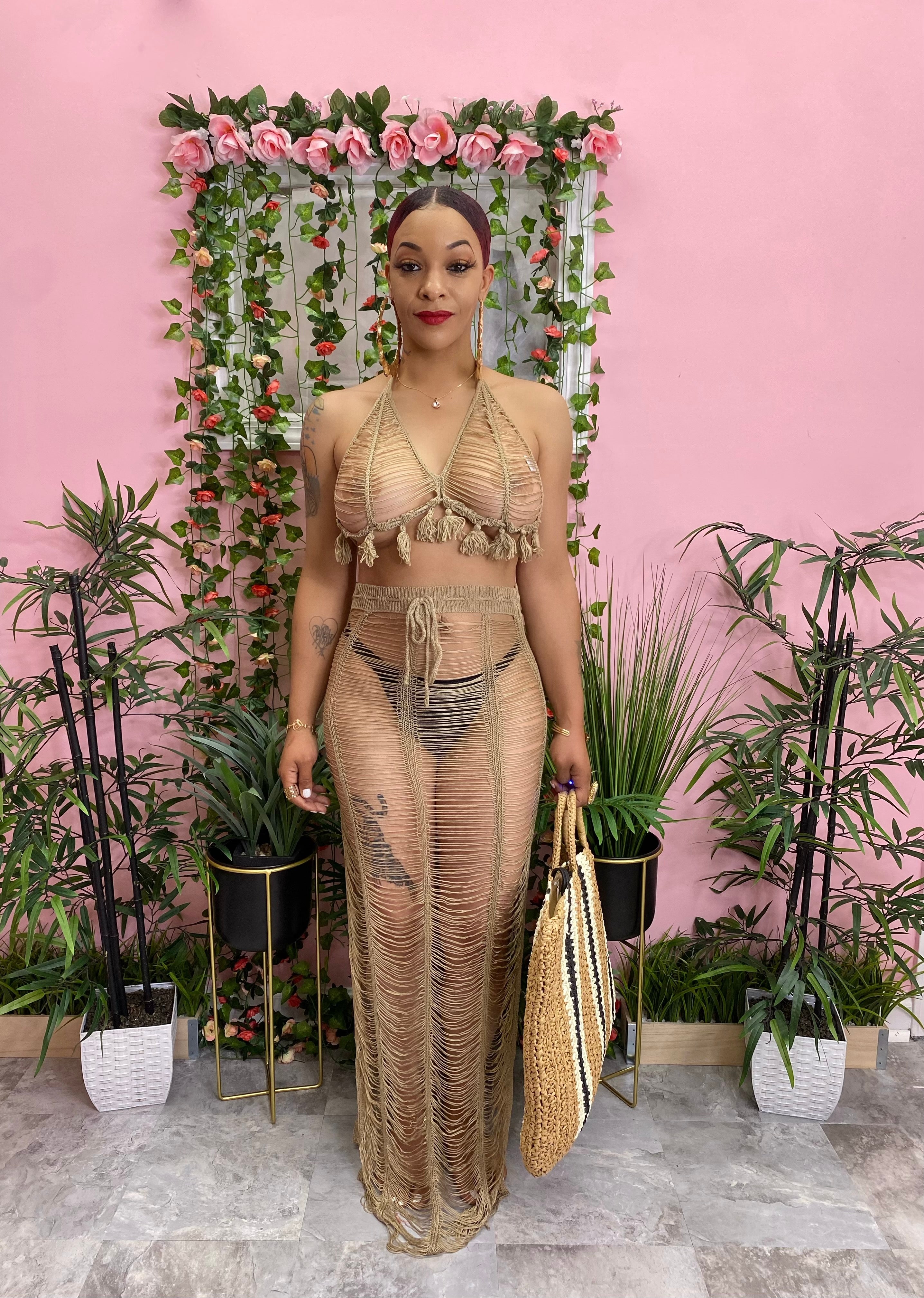 QUEEN OF THE BEACH  / NUDE